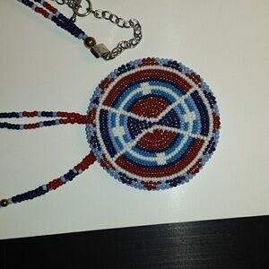 BEADED NATIVE AMERICAN NECKLACE